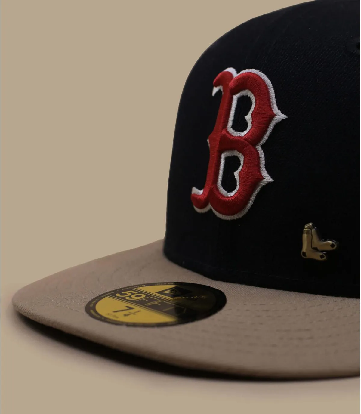 Cappello Boston con patch blu navyCappellini Varsity Pin Boston Red Sox     