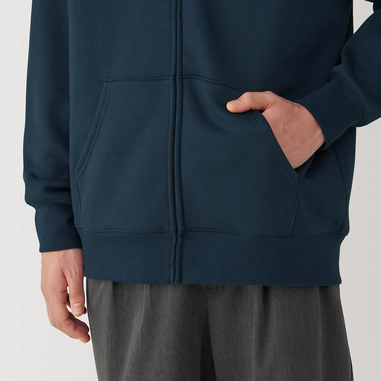 Felpa da uomo con cappuccio e zip