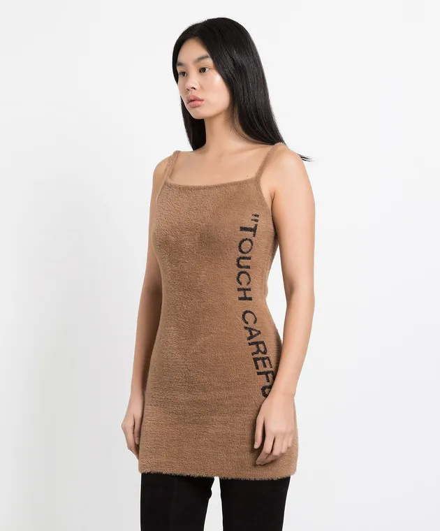 Off-White Miniabito marrone con scritta a contrasto Tocca attentamente OWHI067F22KNI001